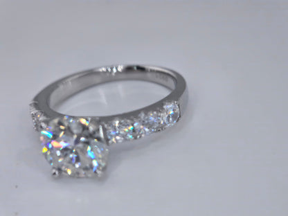 Ladies Premium Round bright 2 CT VVs1 D Color Item# JZ091