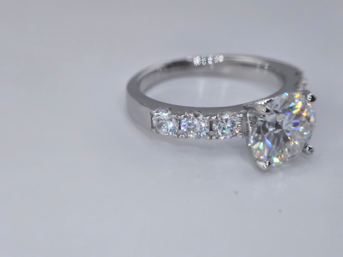 Ladies Premium Round bright 2 CT VVs1 D Color Item# JZ091