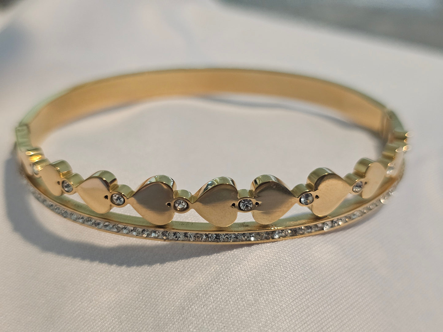 18k Gold Plated titanium bangles with sparkle. Item#H006 $30