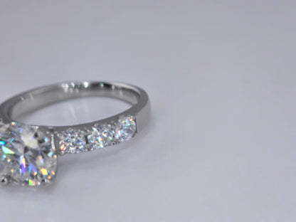 Ladies Premium Round bright 2 CT VVs1 D Color Item# JZ091