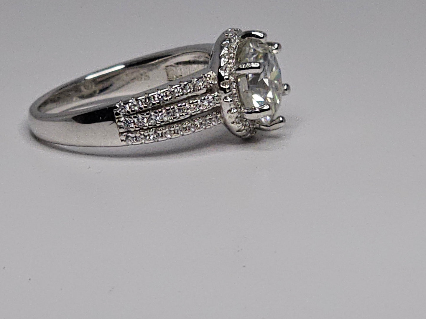 Fine Jewelry Moissanite 2 ct round cut Diamond ring Item#2037