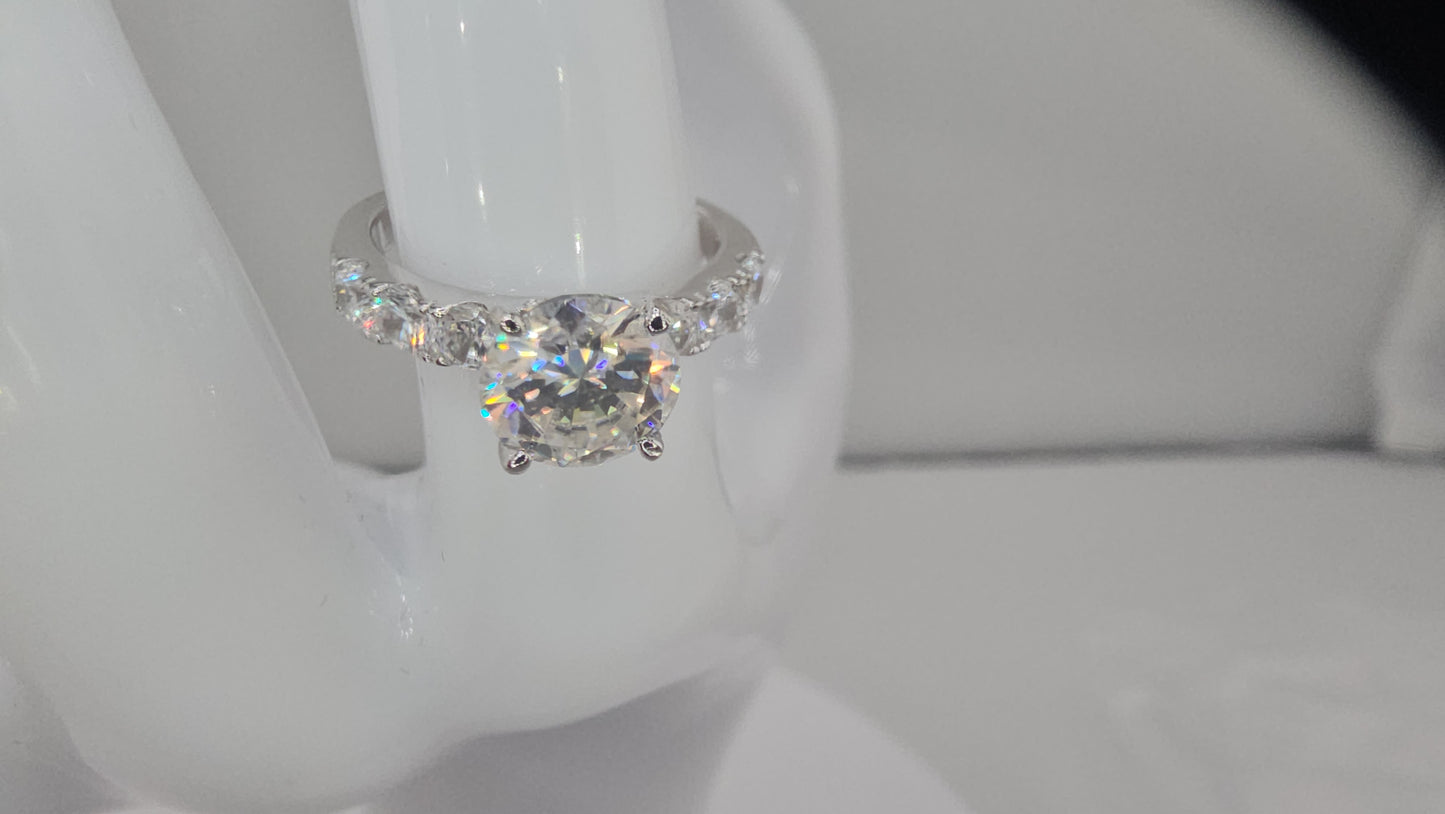 Ladies Premium Round bright 2 CT VVs1 D Color Item# JZ091