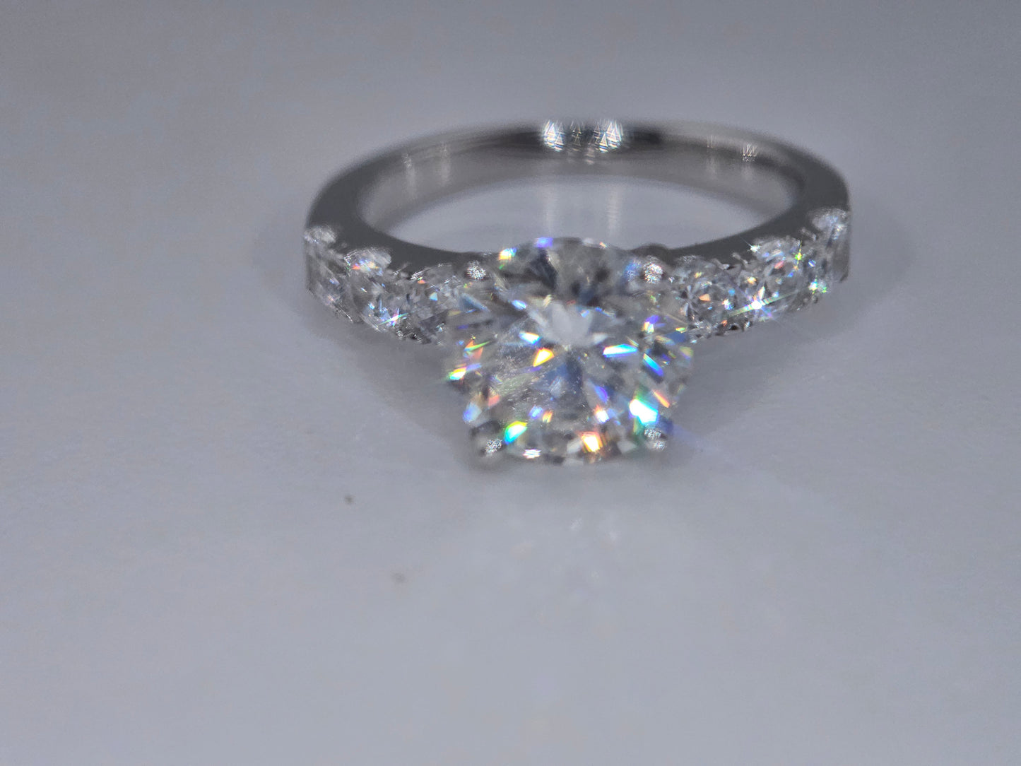 Ladies Premium Round bright 2 CT VVs1 D Color Item# JZ091