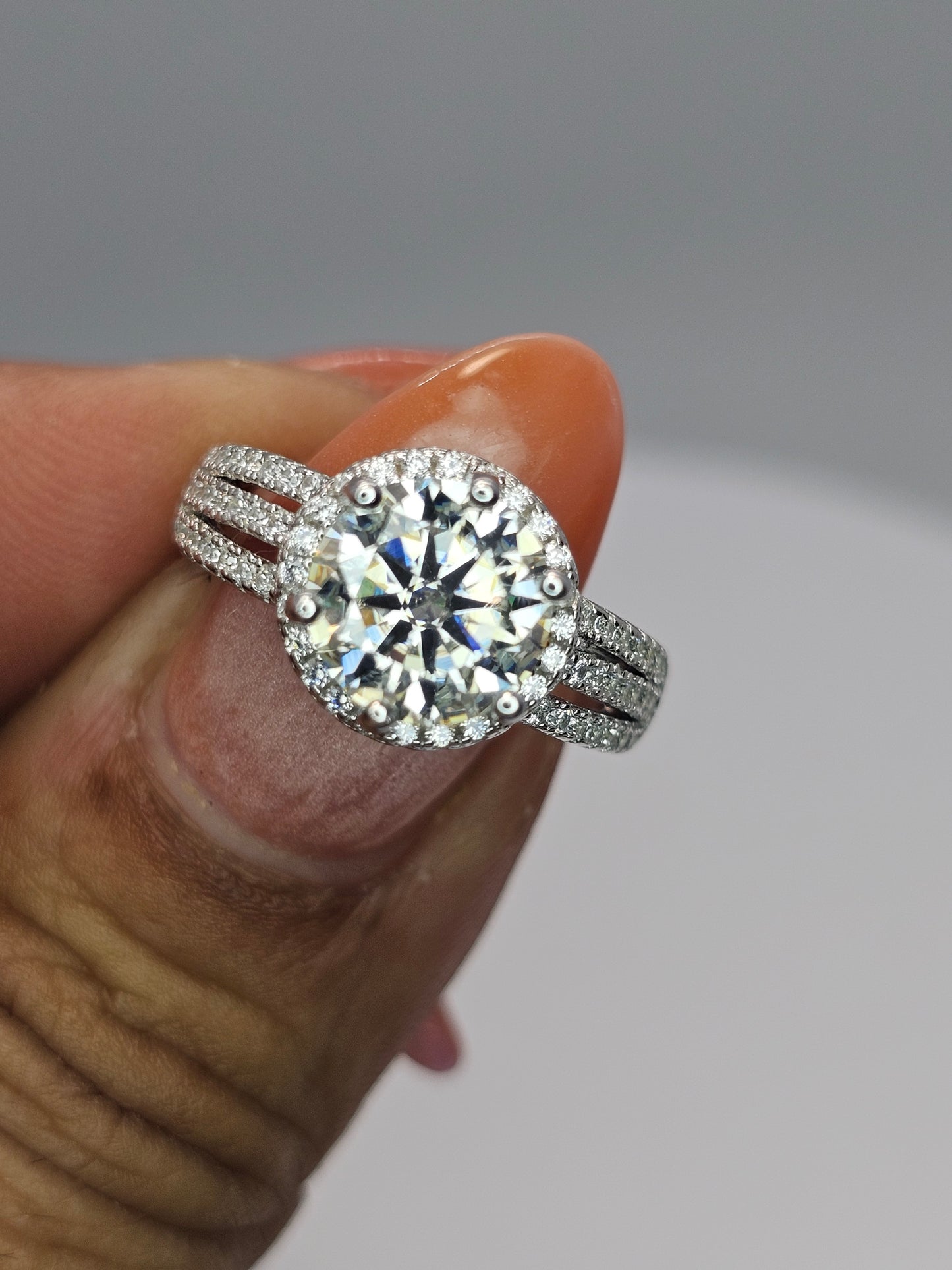Fine Jewelry Moissanite 2 ct round cut Diamond ring Item#2037